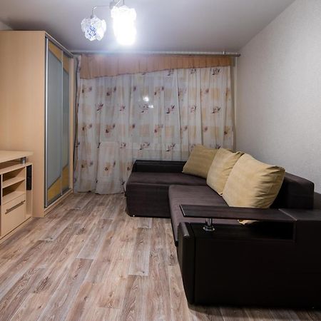 Apartment Street Trostyanetskaya เคียฟ ภายนอก รูปภาพ